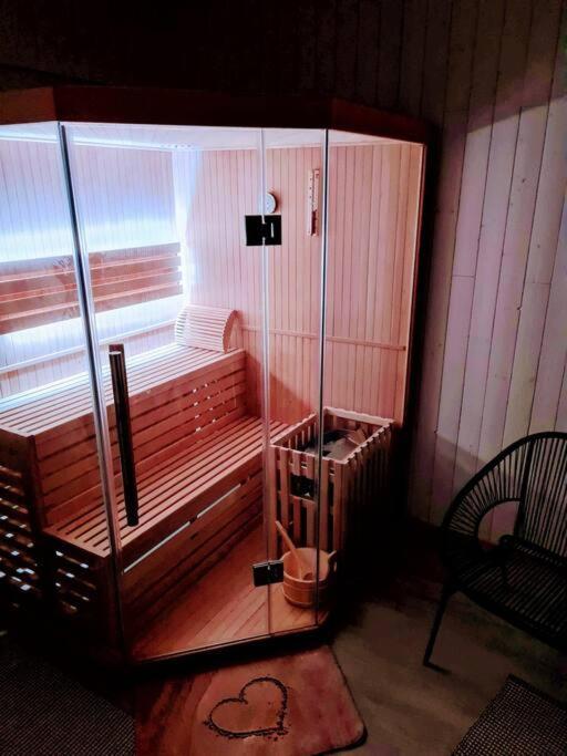 דירות אמיינס La P'Tite Recre, 3 Couchages, Sauna, Balneo מראה חיצוני תמונה